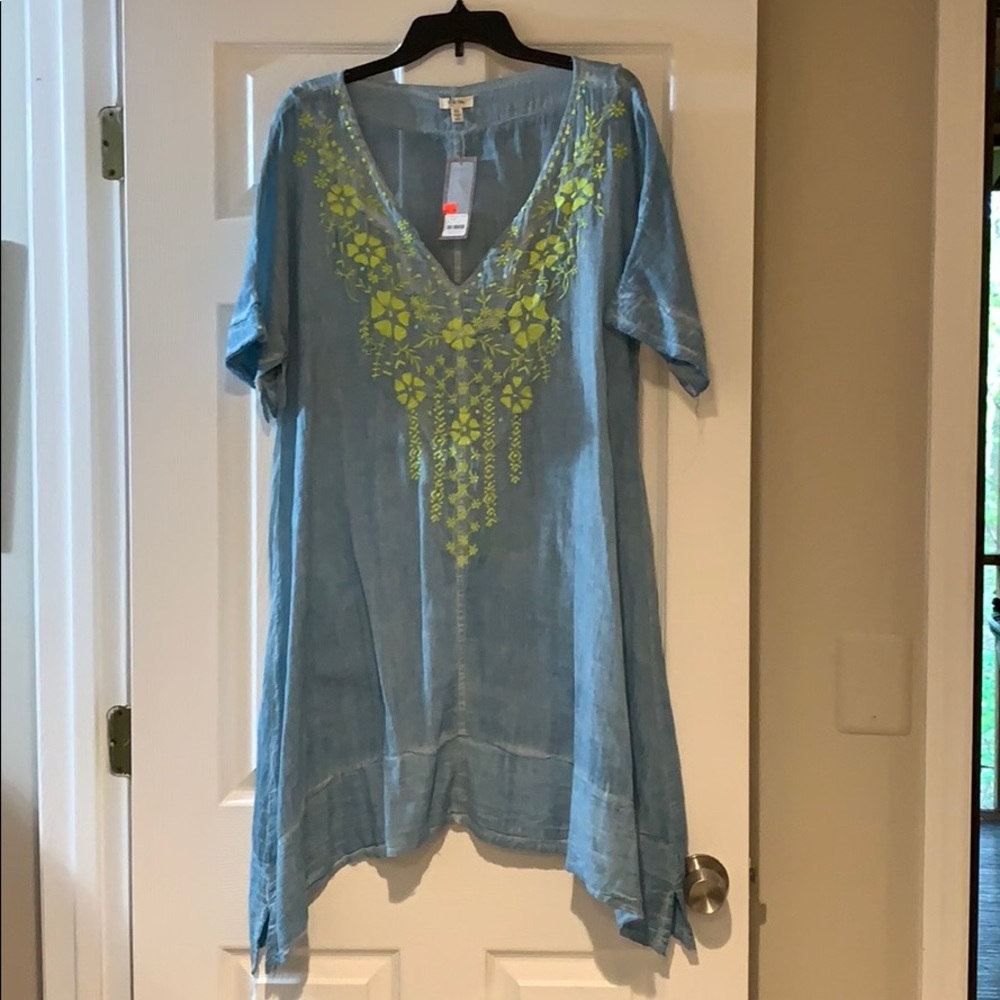 XL Tunic by Kyla Seo